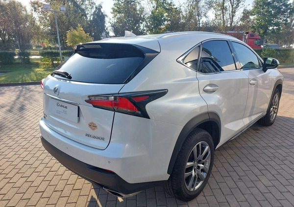 Lexus NX cena 142000 przebieg: 30658, rok produkcji 2017 z Szczecin małe 529